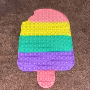 Big popsicle pop it!